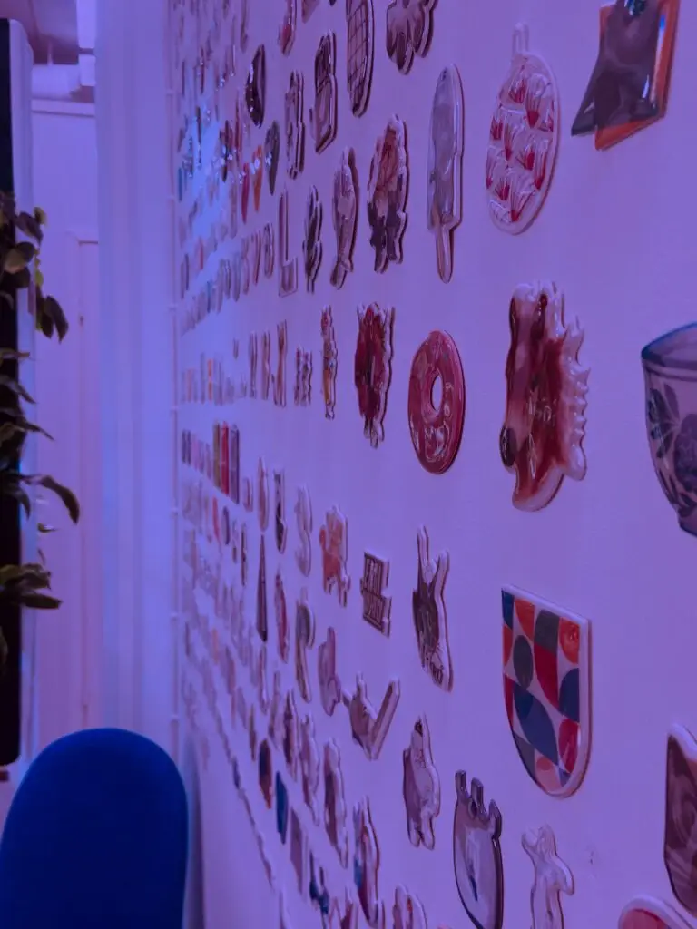 Heijastinpalvelu sopii moneen yritykset ja brandit